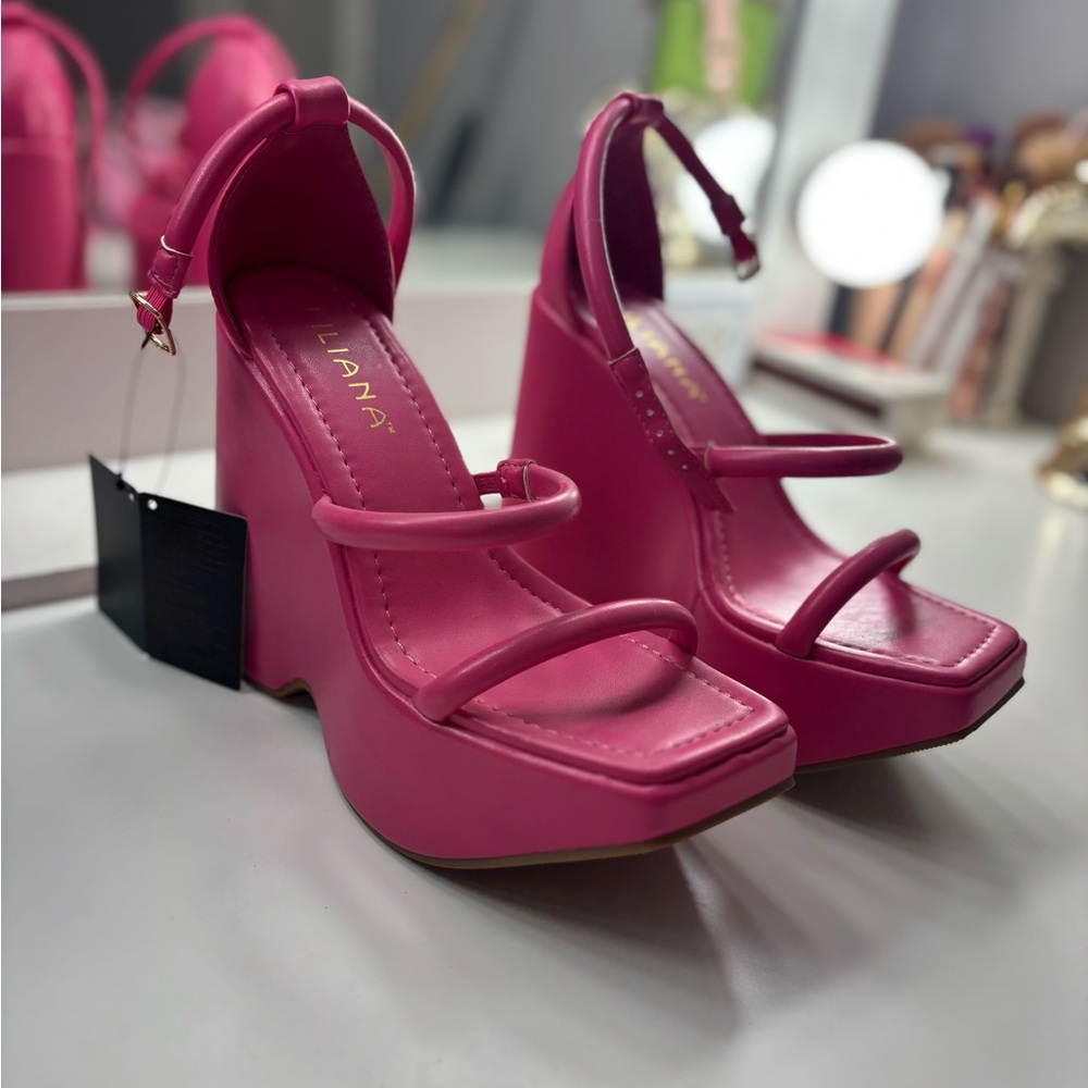 Forever 21 Fuchsia Wedge Sandals